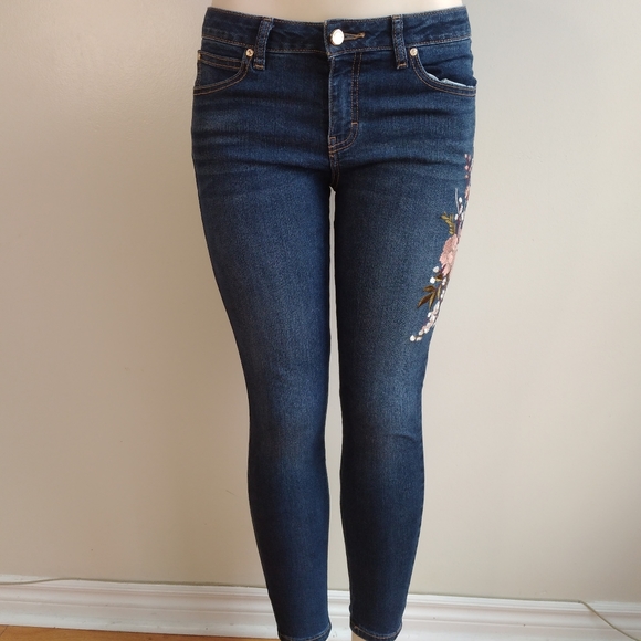 Jennifer Lopez Skinny Jeans Pant - Picture 6 of 6